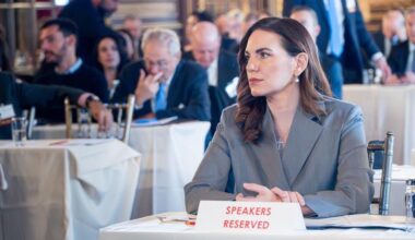 Γιατί ο Μητσοτάκης δεν μπορεί -και δεν διώχνει- την Κεφαλογιάννη - Dnews