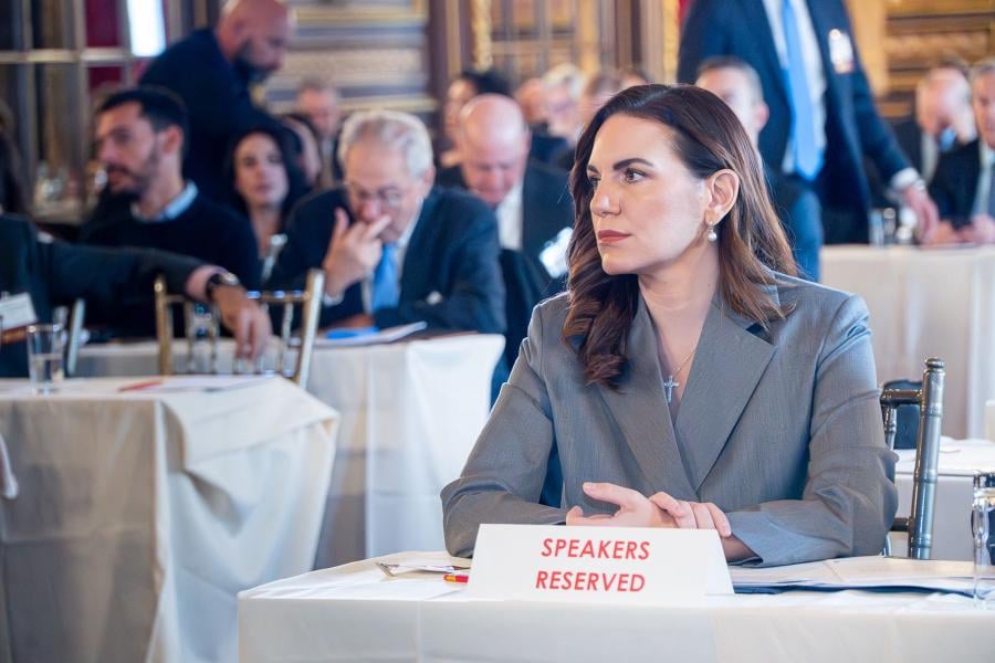 Γιατί ο Μητσοτάκης δεν μπορεί -και δεν διώχνει- την Κεφαλογιάννη - Dnews