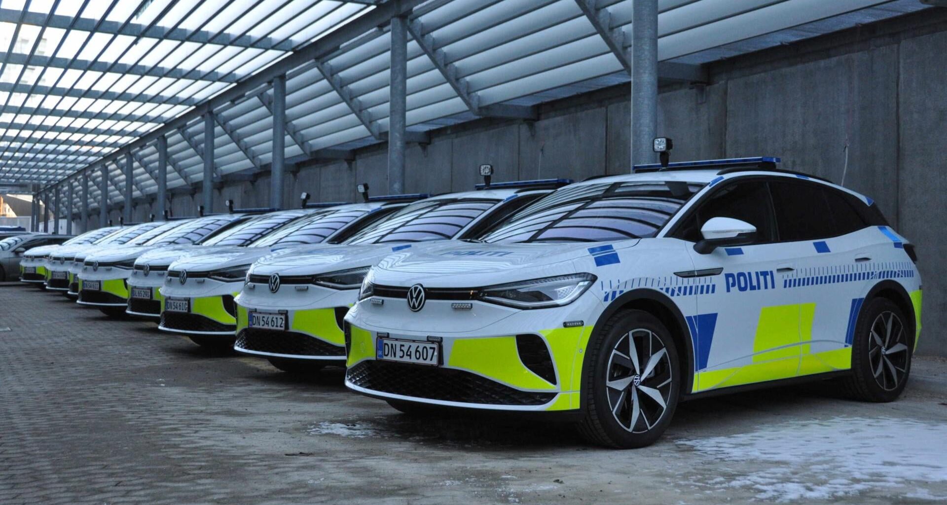 Betjente bliver køresyge, men alligevel anbefales det at skifte patruljevogne