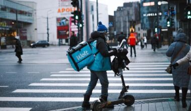 Ministeeriumid kaaluvad käsimüügiravimite kojuveo lubamist Bolti ja Woltiga