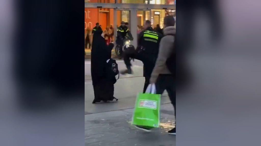 Politie Utrecht onderzoekt geweld van agent tegen twee vrouwen