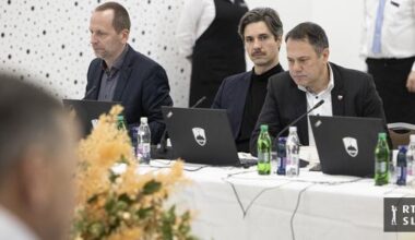 Mesec: Odločitev o 1000 evrih neto minimalne plače je zdržala koalicijsko in vladno presojo