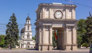 Ministrul Culturii, Cristian Jardan, susține că Arcul de Triumf din Chișinău va fi reparat în acest an