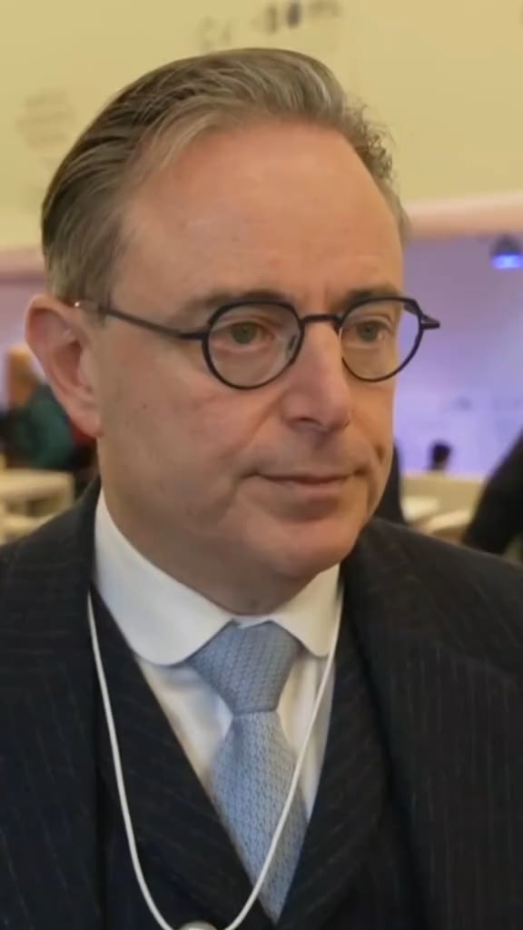 Bart De Wever in Davos over Groenland en de mogelijke handelstariefen die Amerikaans President Trump dreigt op te leggen.
