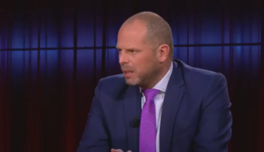 Theo heeft connecties in Amerika