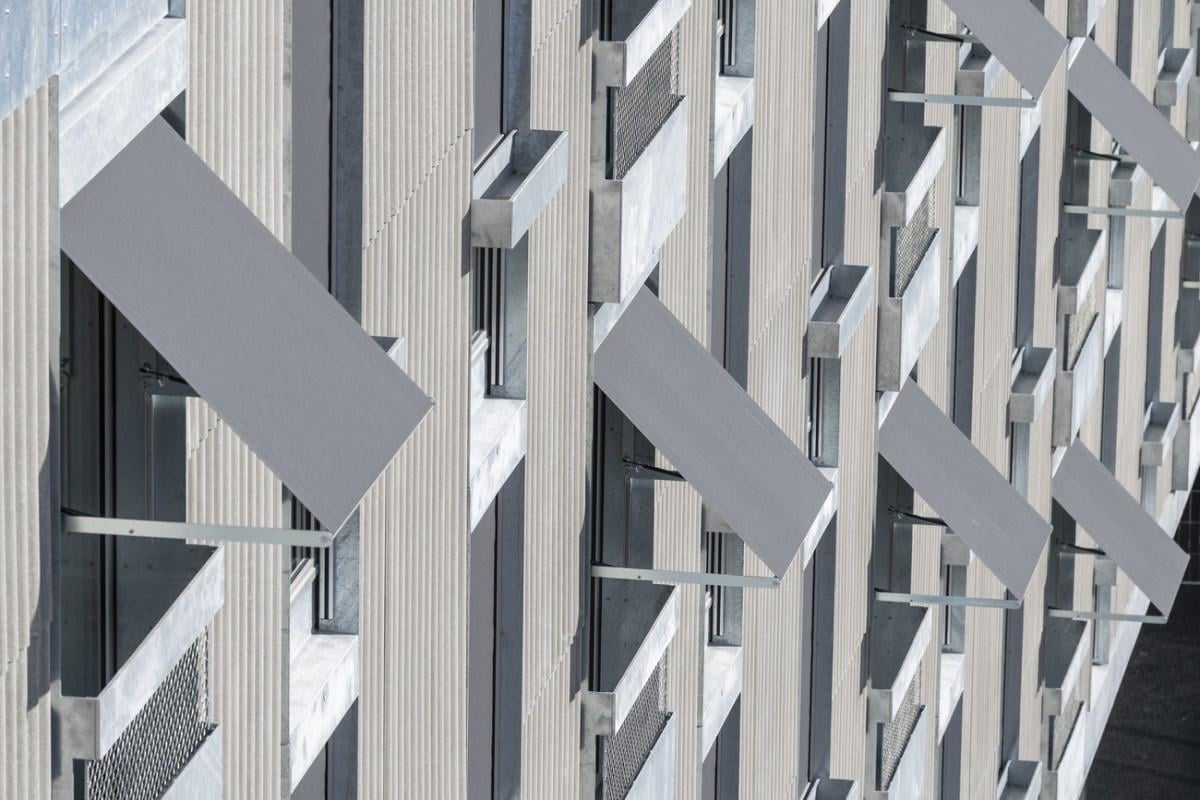 Survey: Swiss want more homes but without densification