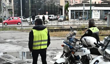 Προαστιακός: Οδηγός πάρκαρε πάνω στις γραμμές στην Ιερά Οδό - Πάνω από μία ώρα οι καθυστερήσεις
