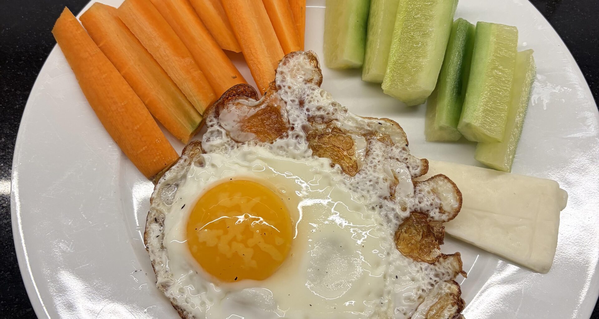 Vajíčka na snídani. Zprudka nebo táhnout?