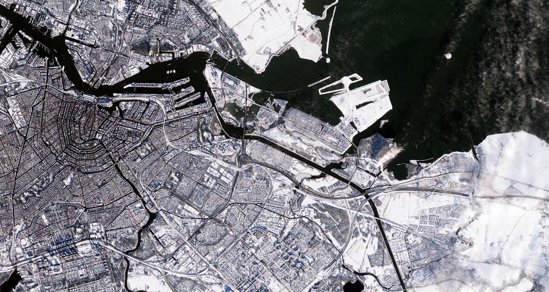 Satellietfoto van Amsterdam vandaag, gemaakt door Sentinel-2