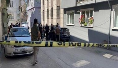 NSFW | Bursa'da 3, 6 ve 11 yaşlarındaki 3 çocuğunu öldüren babaya 3 kez ağırlaştırılmış müebbet hapis cezası verildi. Baba:Normalde çocuklarıma zarar verecek bir insan değilim. Çocuklarımla beraber intihar etmek istedim.Astım kendimi, tekrar uyandım. Baktım olmuyor, teslim oldum.Tahliyemi istiyorum.