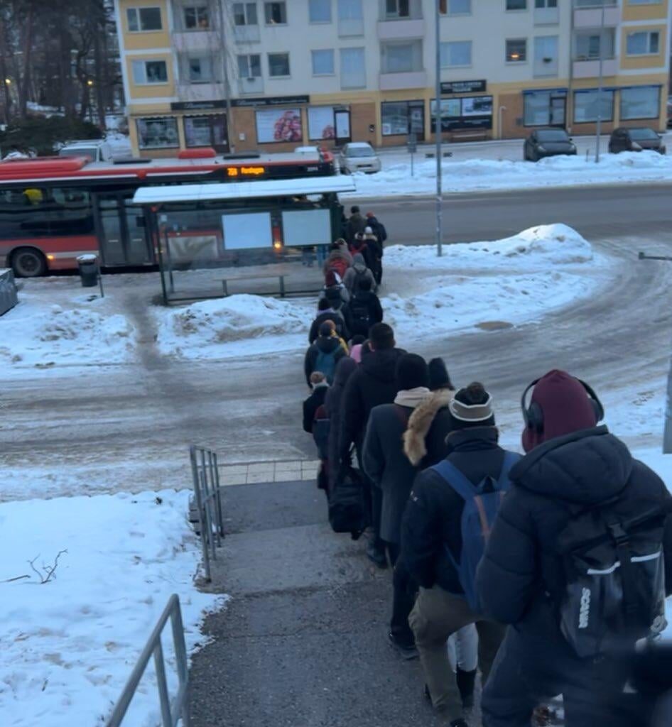 Den svenskaste kön till en buss jag sett