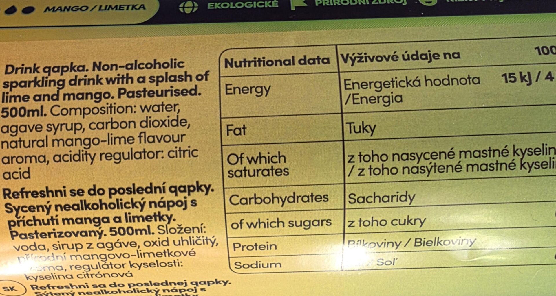 Lightly sweetened carbonated water