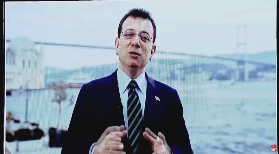 Ekrem İmamoğlu: Resmi ve eğitim dilimiz Türkçe kalmak şartıyla, okullarımızda Kürtçe'nin öğretilmesinin, Kürt tarihinin ve edebiyatının öğrenilmesinin önünü açalım. Eşit vatandaşlığı pekiştirerek Kürt meselesini çözelim önerimin esası budur.
