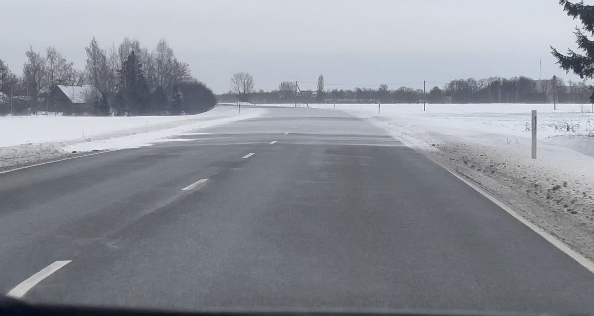 Braucot pūš no kājām nost, uzmanīgi!