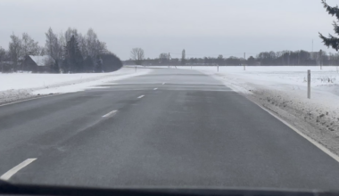 Braucot pūš no kājām nost, uzmanīgi!