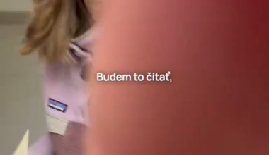 Prečo sa čítanie z papiera v politike tak stigmatizuje?