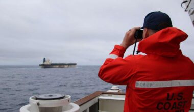 Bandaríkin taka olíuskip undan Íslandi