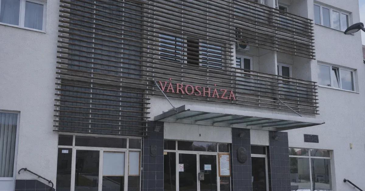 Ukrán nyelvű bombafenyegetést kapott több iskola és hivatal