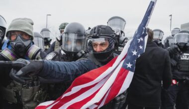 La Casa Bianca pubblica una foto modificata di una delle vittime degli arresti dell'Ice: "Applicazione della legge e meme continueranno"