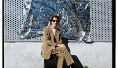 Hola gente! Si os gusta el synth-pop y el punk, CORTE! hará un AMA en nuestro subreddit el 20 de enero. Estáis invitados a pasaros si os interesa!