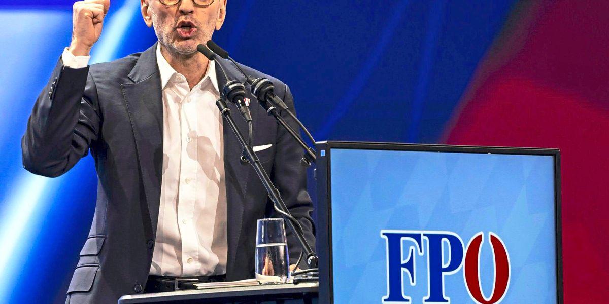Er wolle „diese Verliererampel in die Luft sprengen“ und ihr „das Handwerk legen“, kündigt FPÖ-Chef Herbert Kickl beim Neujahrstreffen in Klagenfurt an