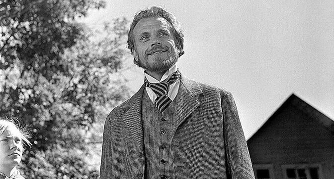 Vikerraadio kuulajate lemmikuim kirjanduslik naaber on õpetaja Laur