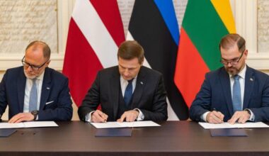 Latvijos žiniasklaida - Baltijos šalys ketina steigti jungtinę karinio judėjimo zoną