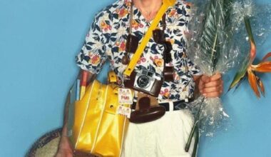 Where can I watch Package Tour? (Var kan jag titta Selskapsreisen?)