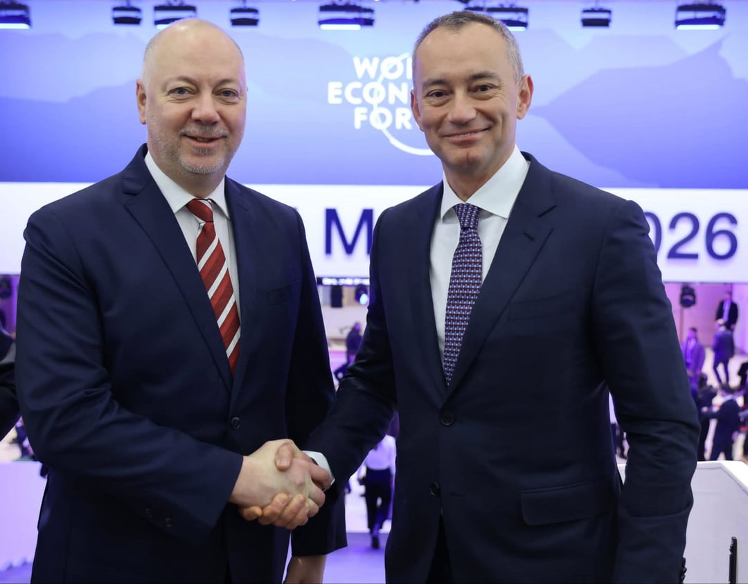 🤝Министър-председателят Росен Желязков и министърът на външните работи Георг Георгиев поздравиха Николай Младенов за избирането му за върховен представител за Газа