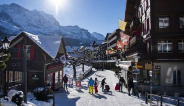 Swiss ski resorts beef up fire safety checks at local bars