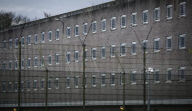 Ondanks cellentekorten blijven rechters verdachten te vaak en te lang in voorarrest plaatsen