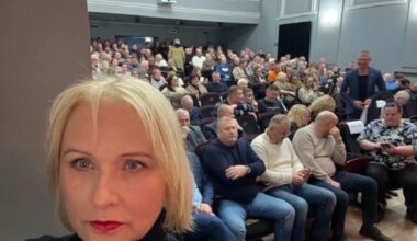 Giveno sau ramei zmones tame Kapciamiestije, veze kontrabanda cigaretes is Baltarusijos ir niekam netrukde. Ir pist atejo valdze ir pasake, kad reiks isikraustiti. Kas is tos kompencacijos, jei iskels kur nors i kokius Siaulius ir zmones nebeteks savo pagrindinio pajamu saltinio. Jiems ka dirbt db?