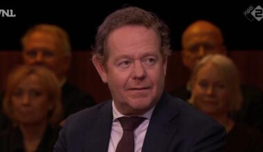 Demissionair minister David van Weel: 'Nederland doet niet mee aan Vredesraad van Donald Trump'