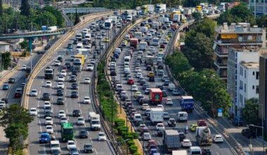 Δήμας για το κυκλοφοριακό χάος: Εξετάζεται flyover στον Κηφισό και μετεγκατάσταση επιχειρήσεων εκτός Αθήνας