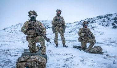 Forsvarsministeren varsler større oprustning: 'Det bliver nødvendigt at have flere øjne og ører (flere værnepligtige)