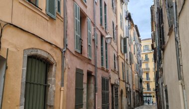 Toulon, France. Random old town street. OC.