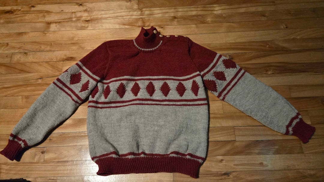 I knitted a jussipaita!