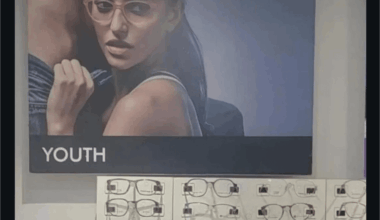 Когато отидеш да си вземеш очилата от оптиката