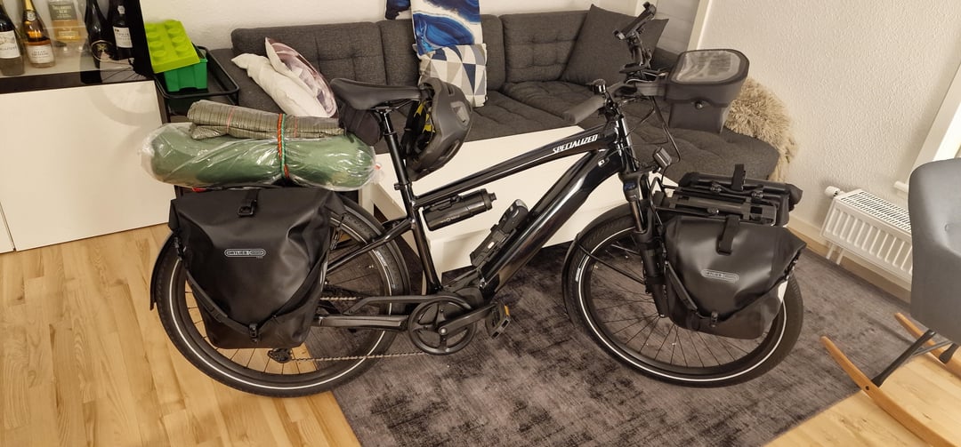 Shelters/huts etc with electricity on the southcoast?