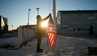 Tysk komiker ville hænge amerikansk flag op i Nuuk: 'Jeg undervurderede situationen'