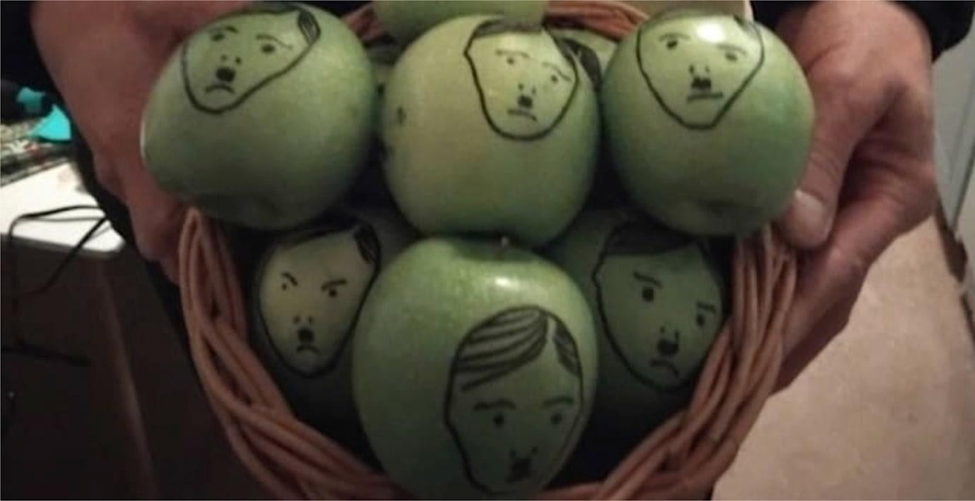 V-politiker försvarar hotfull aktion mot ministrar