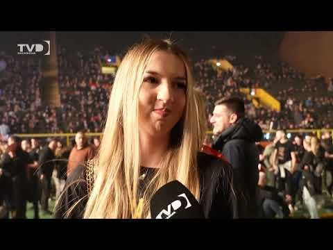 Posjetitelji koncerta u najvećem dalmatinskom selu kažu da ne treba zabranjivat koncerte jer se time vraćamo u prošlost. Na istom koncertu čulo se “Ajmo ustaše”.