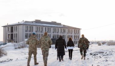 Maia Sandu, în vizită pe șantierul noii unități militare din Băcioi: „În sfârșit, lucrurile se schimbă în bine”