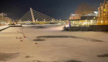 Fresh breeze today in Ruoholahti, Helsinki. Feels like real winter.