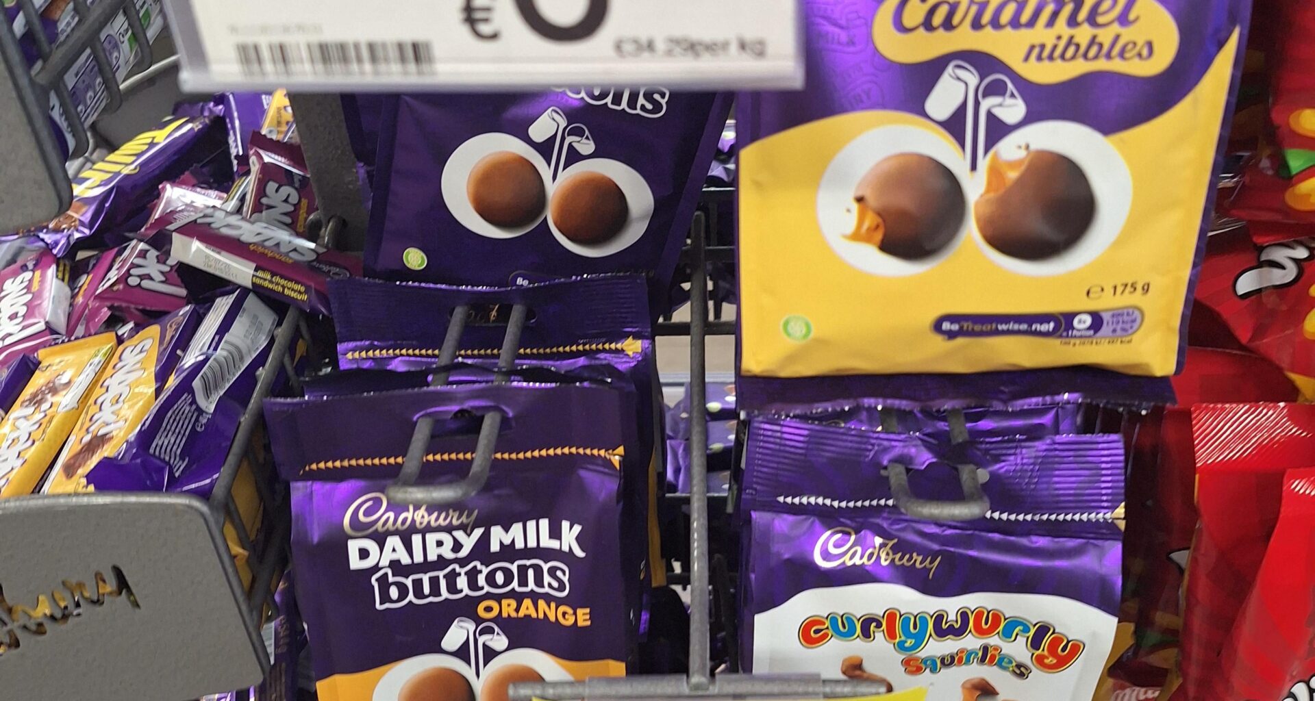 Lads, who's paying €6 for buttons in Dunnes Stores?