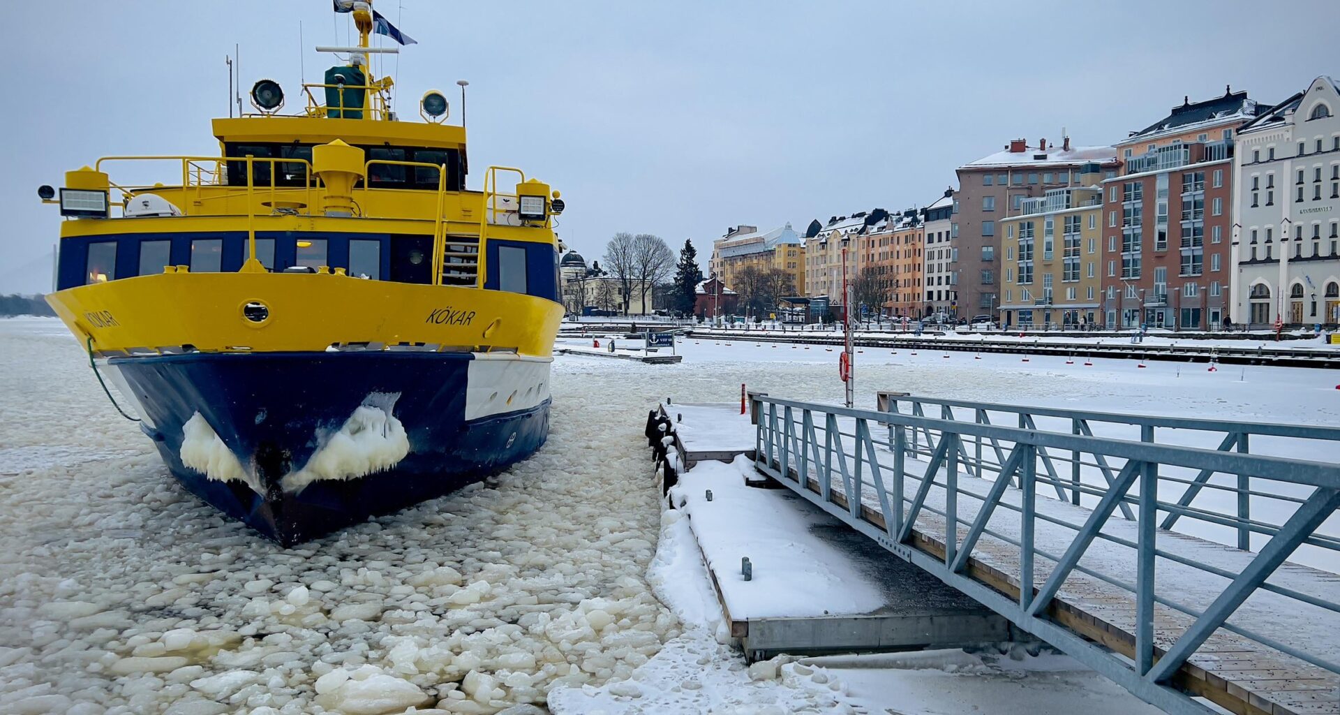 A ferry between downtown and Kruunuvuorenranta, Helsinki