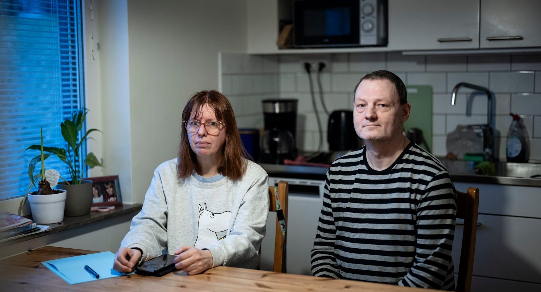 Thomas och Marie-Louise är utblottade – måste ta hjälp av barnen