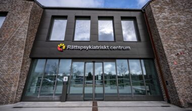 Överfullt på rättspsykiatrin – 20 dömda väntar på vård - P4 Kristianstad