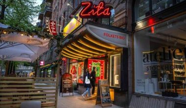 Biograf backar om Israelbojkott efter bombhot