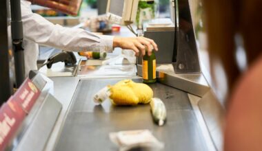 Nye tal afslører: Titusindvis [32.000] af de lavestlønnede danskere [under 300.000/år] går glip af fødevarecheck